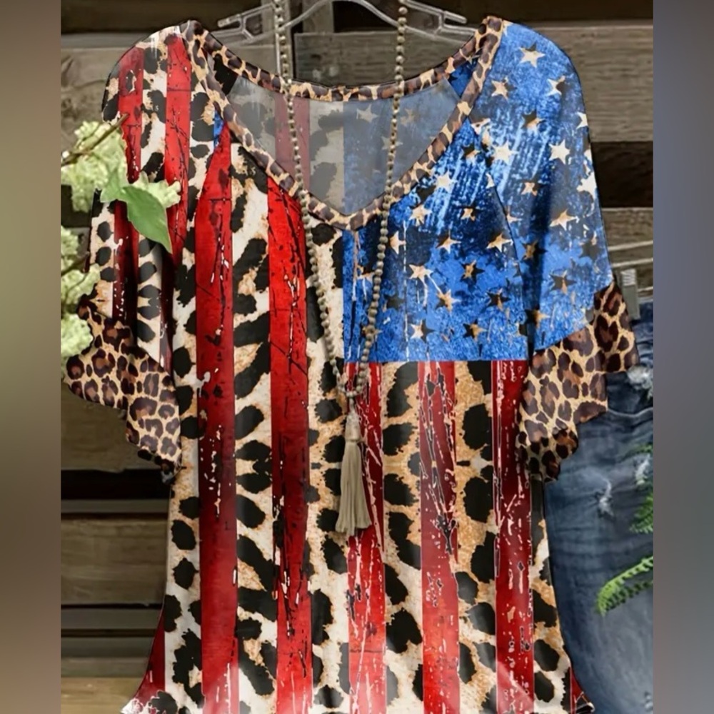 Leopard Shirt USA Colorful Red/Brown/Blue Top Size 2XL Roomy!